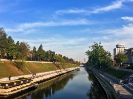 初冬的西安护城河公园(手机拍摄)