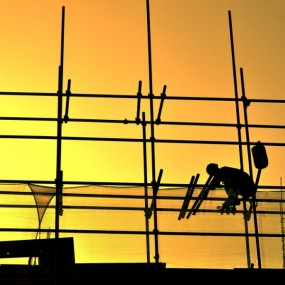 行走在天空--致农民工兄弟