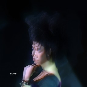 混合光源-“魅姿”妹子