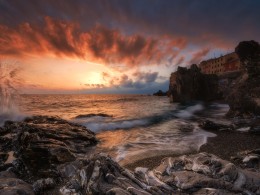 Red Vision by Alfredo Bruzzone