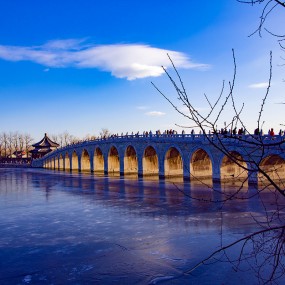 《冬至的十七孔桥》