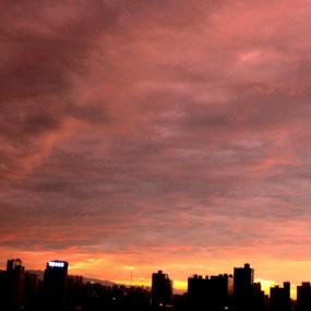 西安天空……将你带到梦幻境界<摄于15年8月4日十九点三十分>