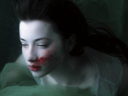 沉入水底的美　｜摄影师Mira Nedyalkova ​​​​