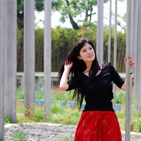 世园会长安塔和美丽的姑娘