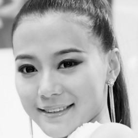 西安五一车展——黑白美人