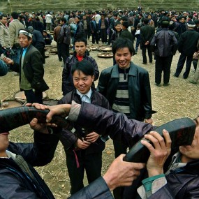 畅饮贵州民族酒