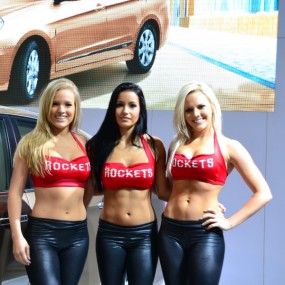 车展上的美国NBA拉拉队