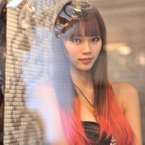 玻璃反光人像拍摄