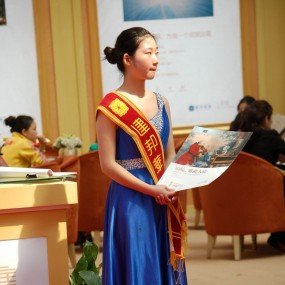 ★C.罗原创★房博会的美女们1（8P）