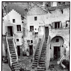 HCB 摄影史上的一道门