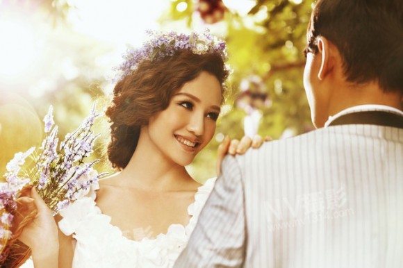 拍摄婚纱照之前肯定有很多新人不知道什么地方需要注意