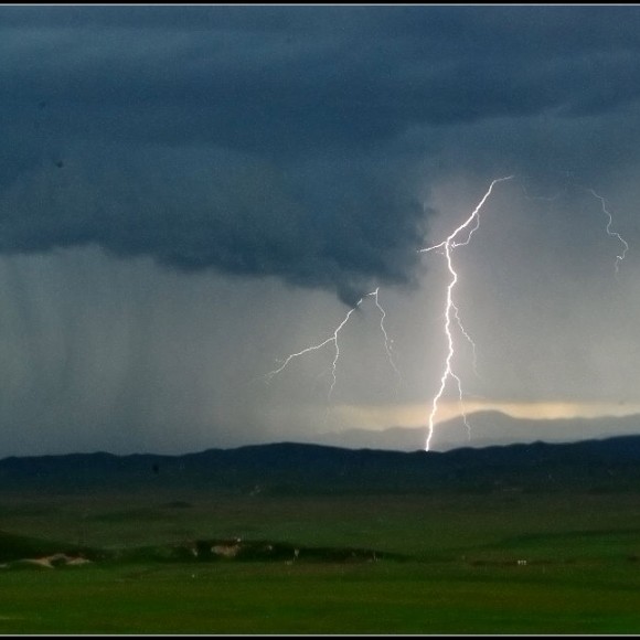 唐克-黄河第一湾的闪电