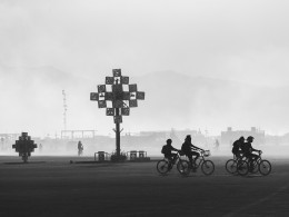 Burning man的黑白世界