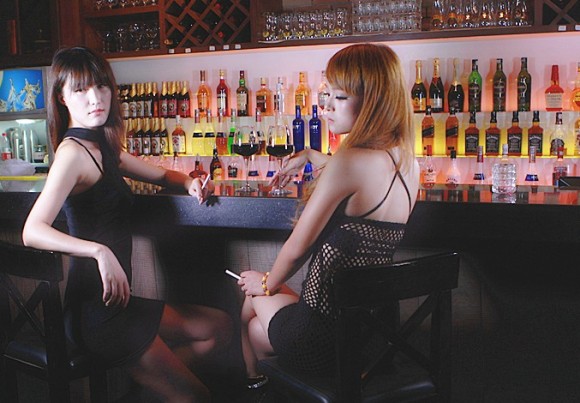 酒吧美女