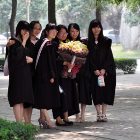 试试女儿送我的镜头 随意拍的