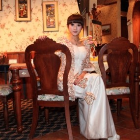 16日红星美凯龙活动美女一枚