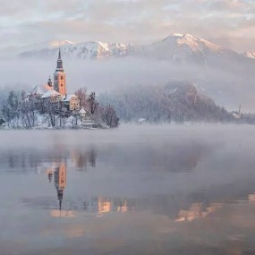 想在这样的冬日早晨醒来，跌入童话般的梦境。