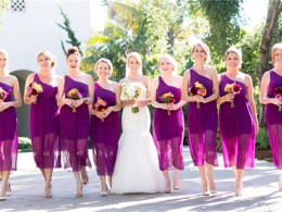 同色系伴娘礼服 统一婚礼现场氛围