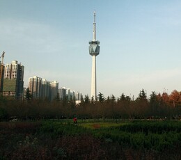 闲登西部之光电视塔