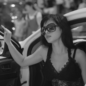 这是哪位老师在车展上带来的模特啊？