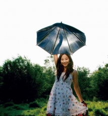 夏日美女照的意境——裙角有情绪