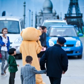 爷爷今天带我进城了……