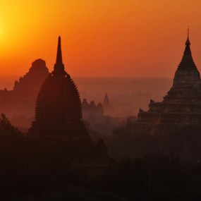 旖旎阳光拥万塔