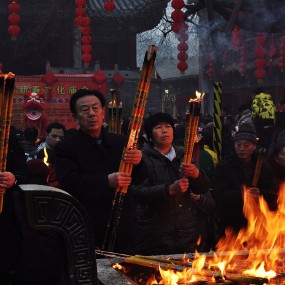 【马年头柱香】