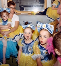 幕布后的成长密码