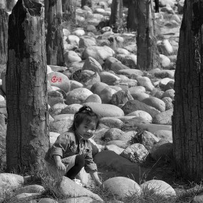 古渡遗址玩耍的孩子们