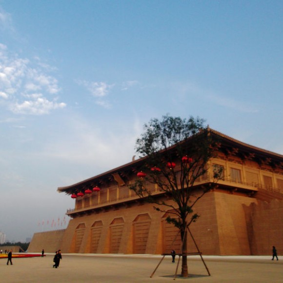 晨光里的丹凤门