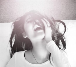 洁洁白色柔软系列室内照