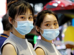 车展模特。。。