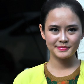 蛀咖啡屋学拍美女（3）