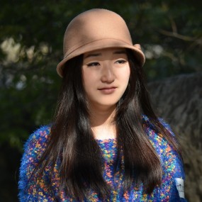 兴庆公园 秋色中的美女（一）