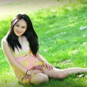 夏日曲江清新丽人