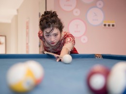 台球女郎