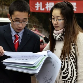 有迷茫，更有梦想，90后大学生毕业求职现场