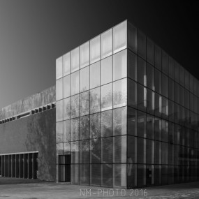 新人发个昨天拍的建筑