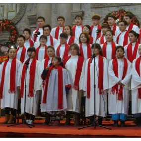 平安夜走近天主教堂