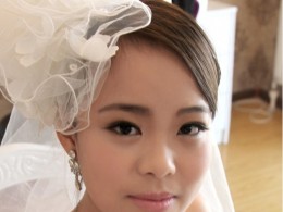 朋友的试妆新娘照