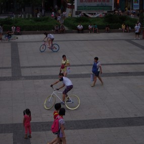 死飞自行车-新街头人文
