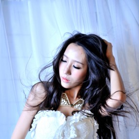 7月19 时尚棚拍（纱窗背景）