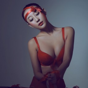 发组老片儿吧！！把肖大美妞绑上拍！