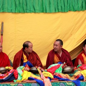 塔尔寺“跳欠”