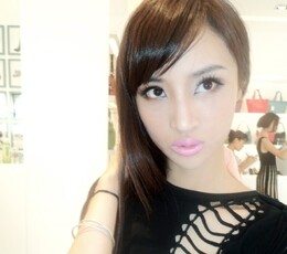 吴春怡花絮照片