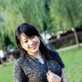 南湖的素颜美女