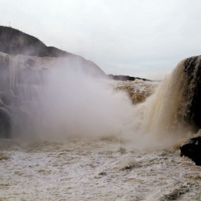 冬天壶口瀑布随拍