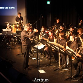 国外大学的官方Party