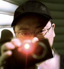 叶锦添 摄影中的冥想顽童